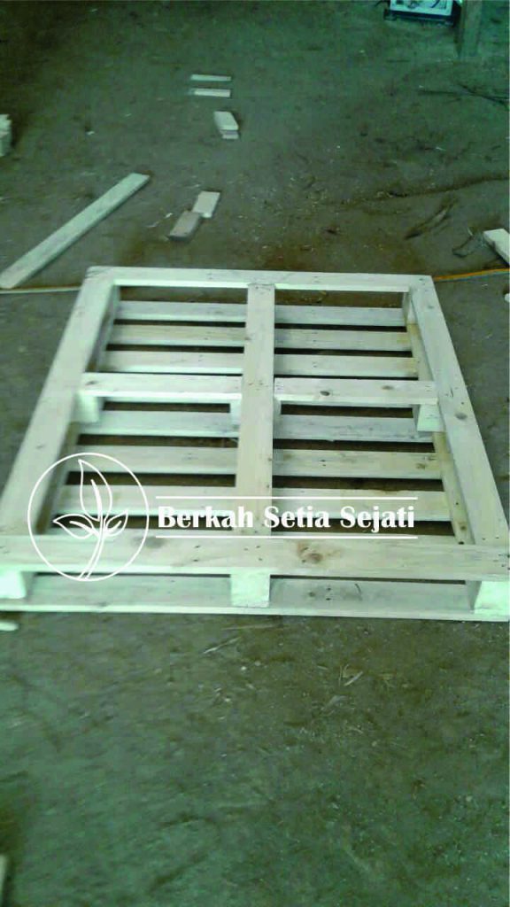 palet kayu tampak bawah